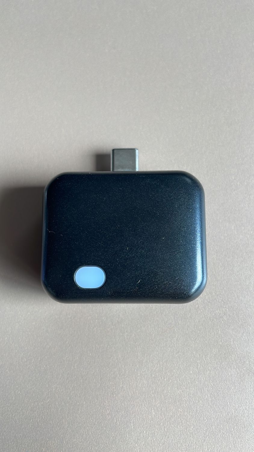 Conector Inteligente na cor preta